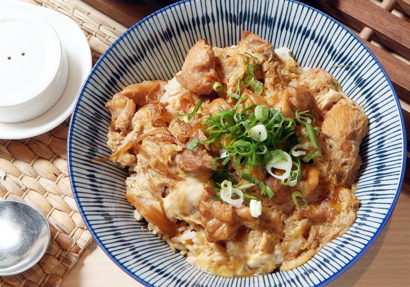 鸡肉亲子丼