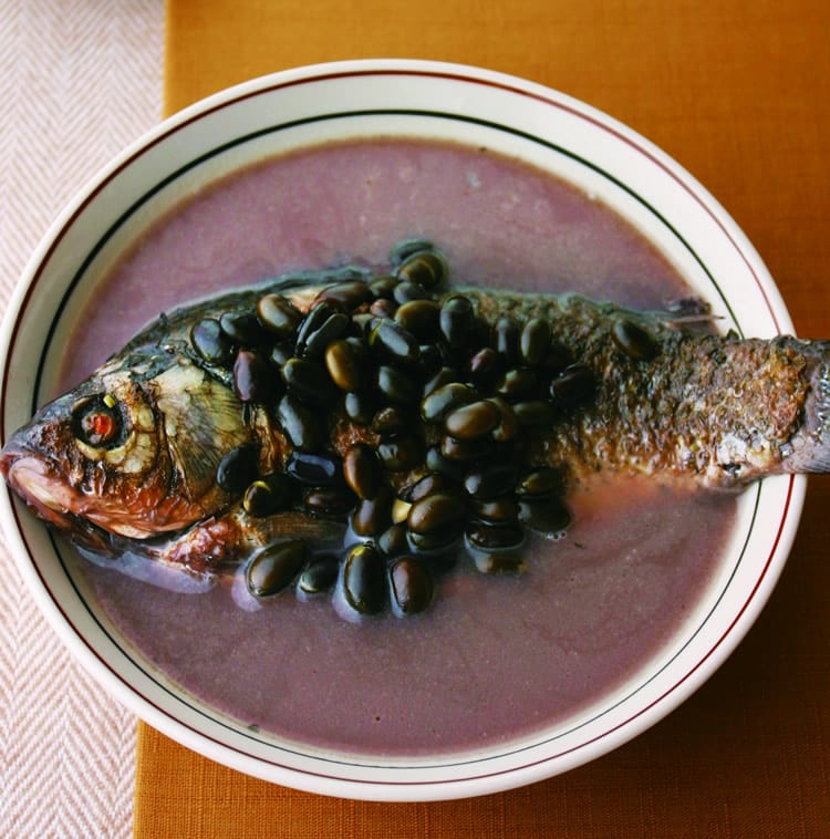 食谱:黑豆鲫鱼汤