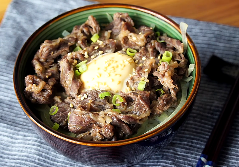 电锅版牛肉丼饭 (影音)